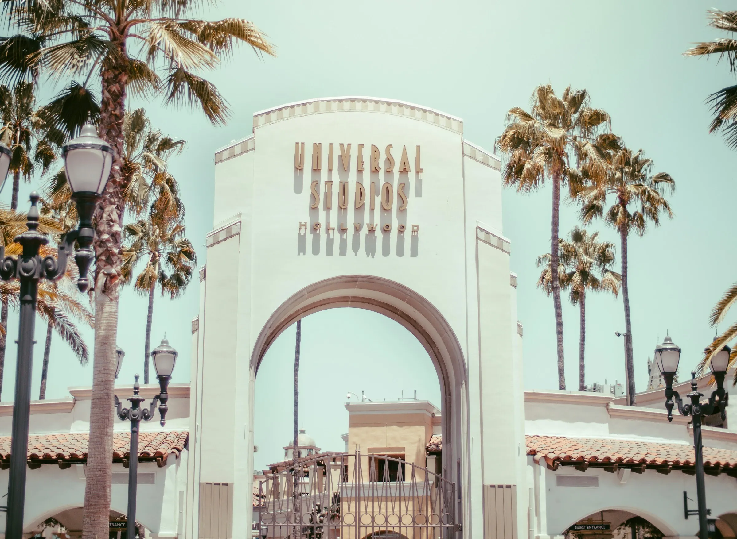 The palm-lined entrance arch at Universal Studios Hollywood